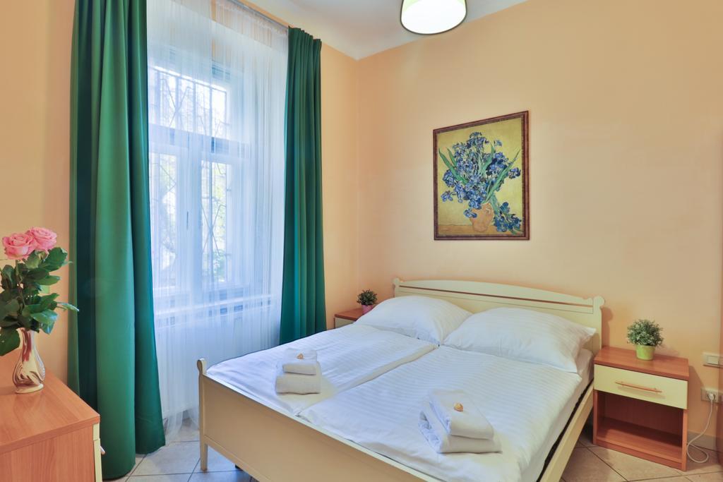 Apartment Na Kozacce 6 Prague Room photo